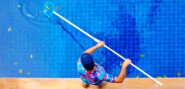 Weekly Pool Cleaning in Houston