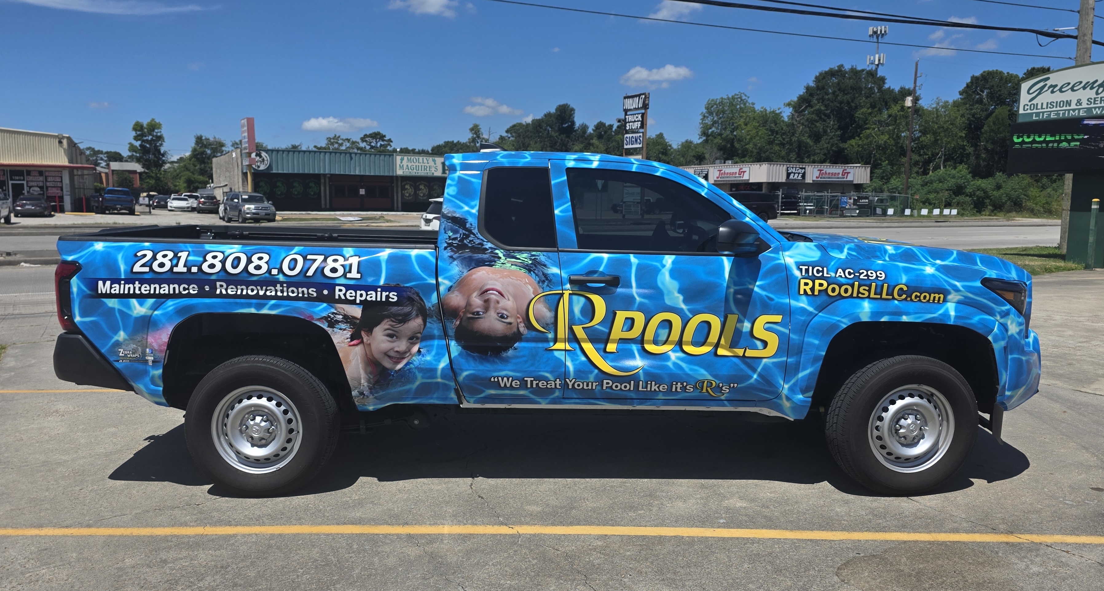 R Pools Truck